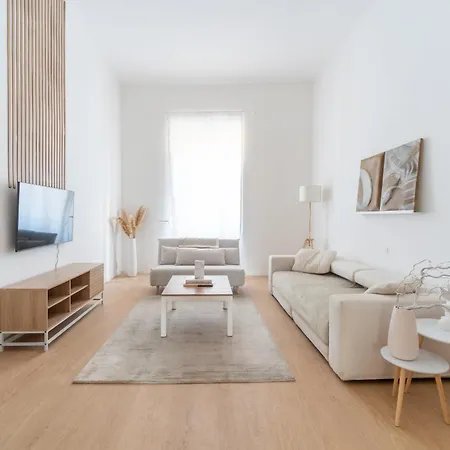 Grand 1845 - 2 Bedrooms Design Flat Apartament