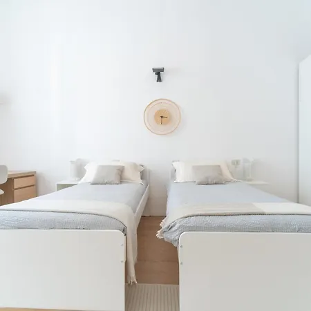 Grand 1845 - 2 Bedrooms Design Flat Apartament *