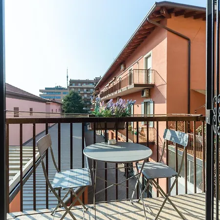 Grand 1845 - 2 Bedrooms Design Flat *
